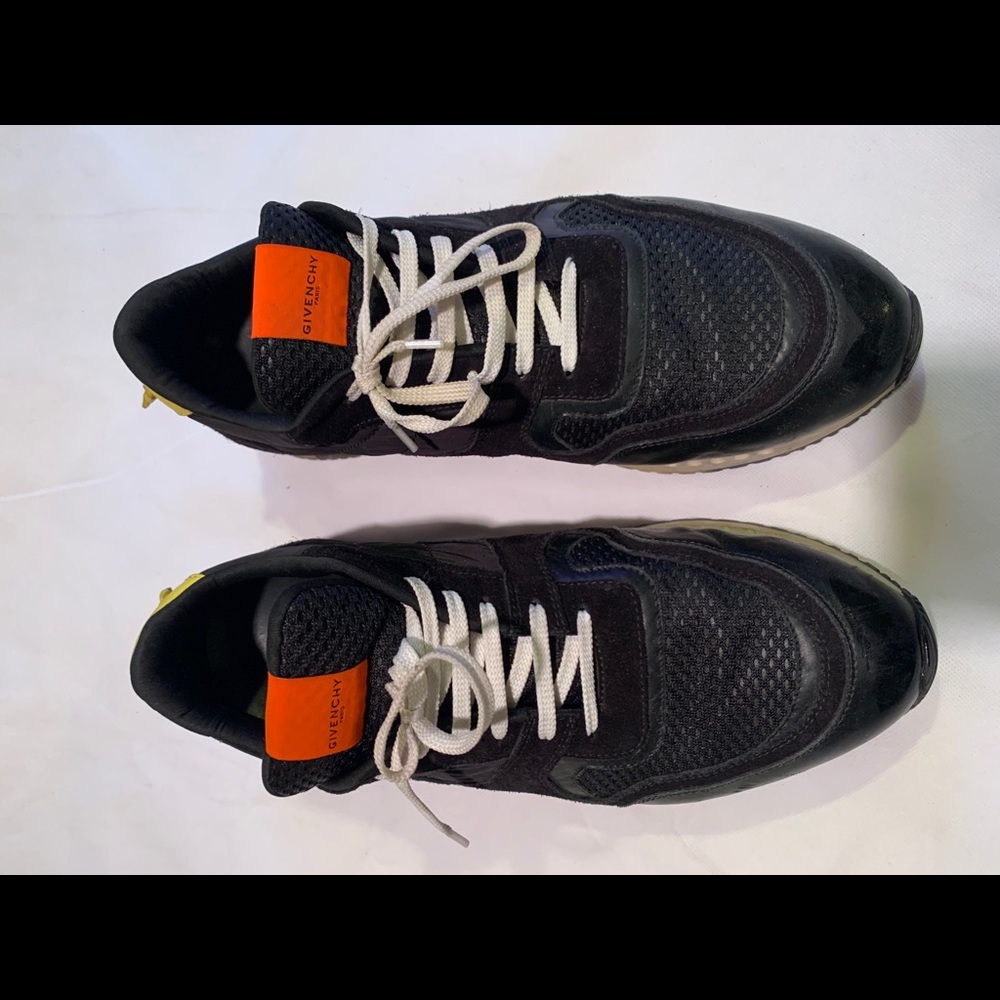 Givenchy Sneakers